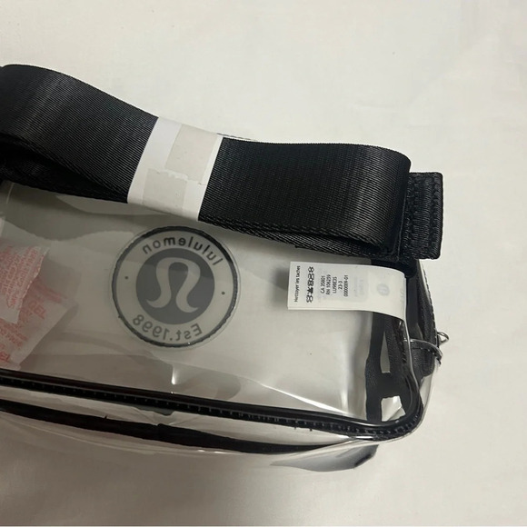 🆕🖤 Lululemon Everywhere Belt Bag Clear Black - Picture 6 of 10